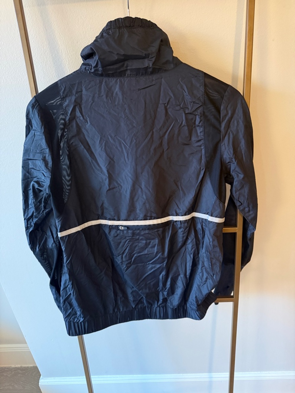 Fabletics Windbreaker - Picture 3 of 5